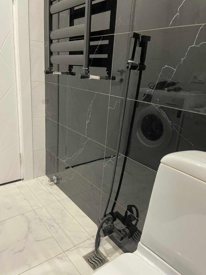 Apartment - "Exclusive" Tbilisi ภายนอก รูปภาพ